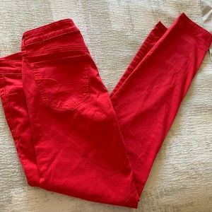 AMERICAN EAGLE RED JEGGINGS SIZE 8 Women’s